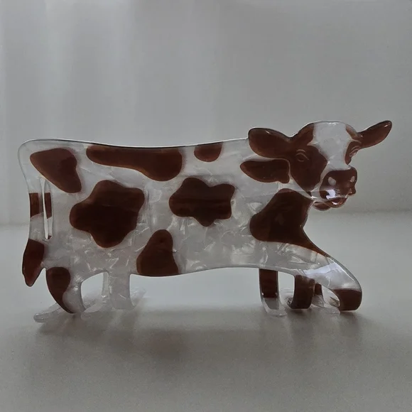 NEW Cow Shaped Hair Clip Claw Brown White Animal Print Farm Animal - Picture 2 of 10